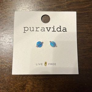 Puravida blue stud earrings